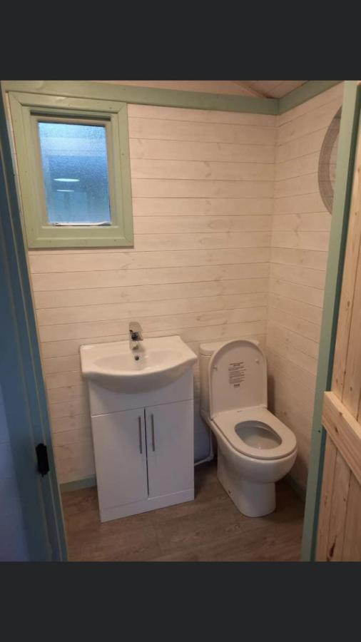 Campsite Shepherds Hut Lowri